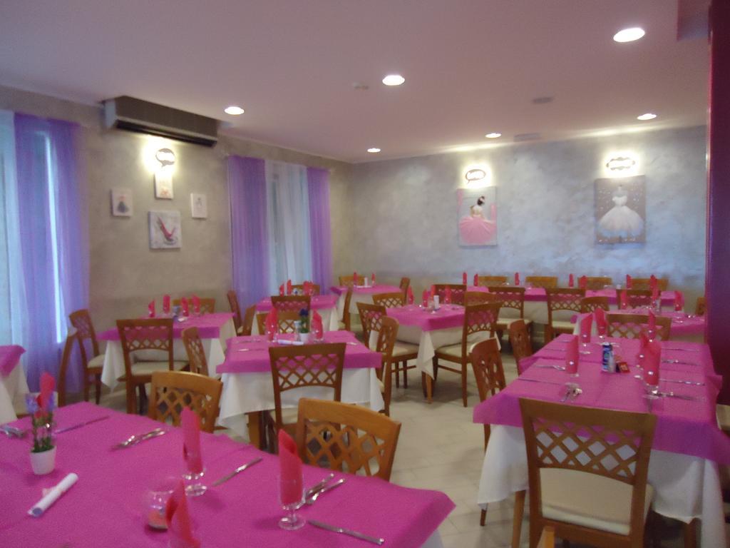 Hotel Mont Blanc Bellaria-Igea Marina