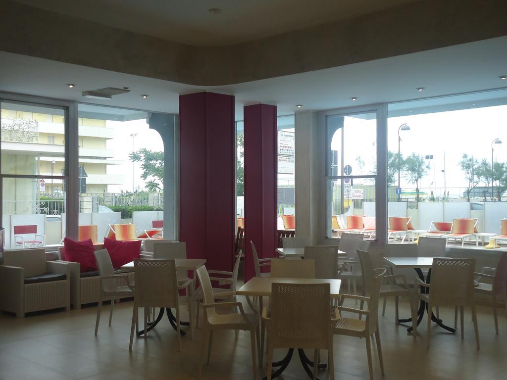 Mont Blanc Hotel 3*